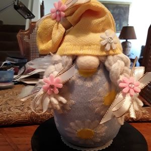 Gnome  Happy Flower Girl